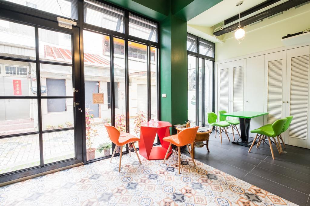 Zhizhu Homestay Tainan Exterior foto
