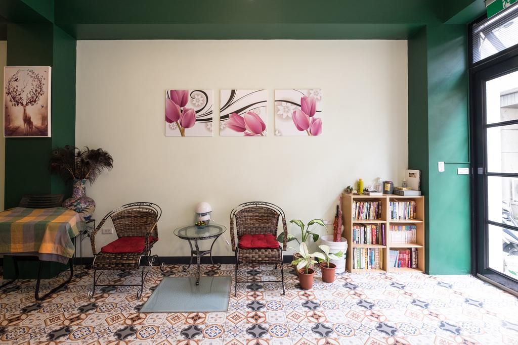 Zhizhu Homestay Tainan Exterior foto