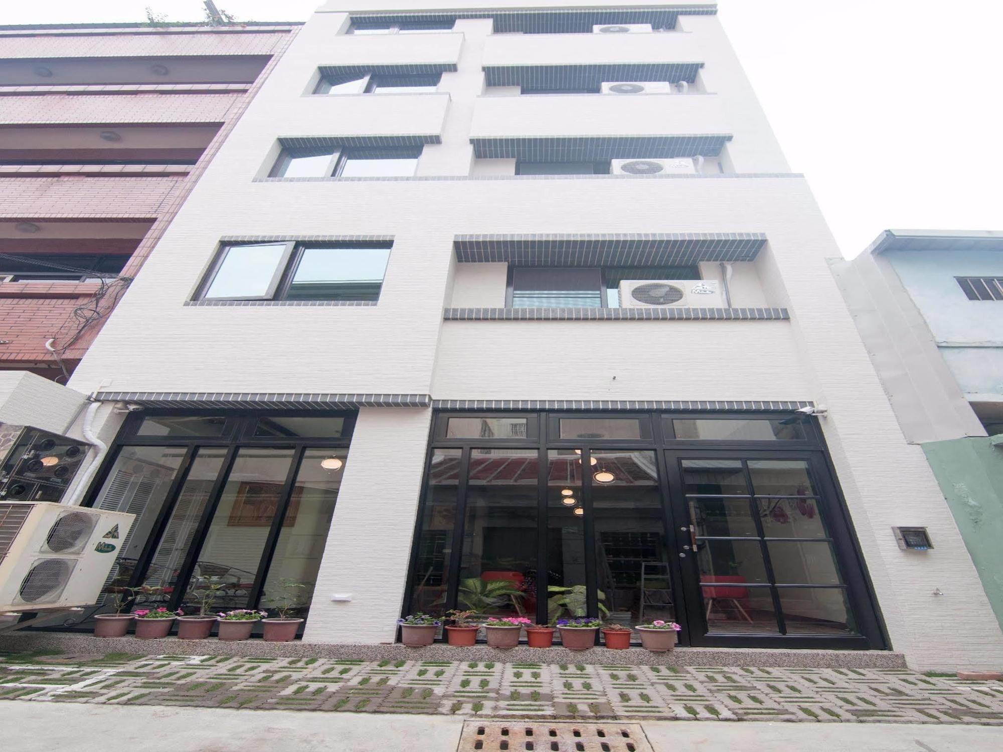 Zhizhu Homestay Tainan Exterior foto